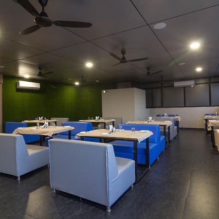 Hotel Green City Gandhinagar Zewnętrze zdjęcie