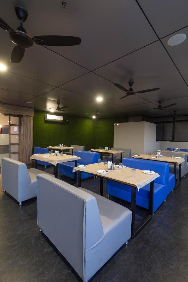 Hotel Green City Gandhinagar Zewnętrze zdjęcie