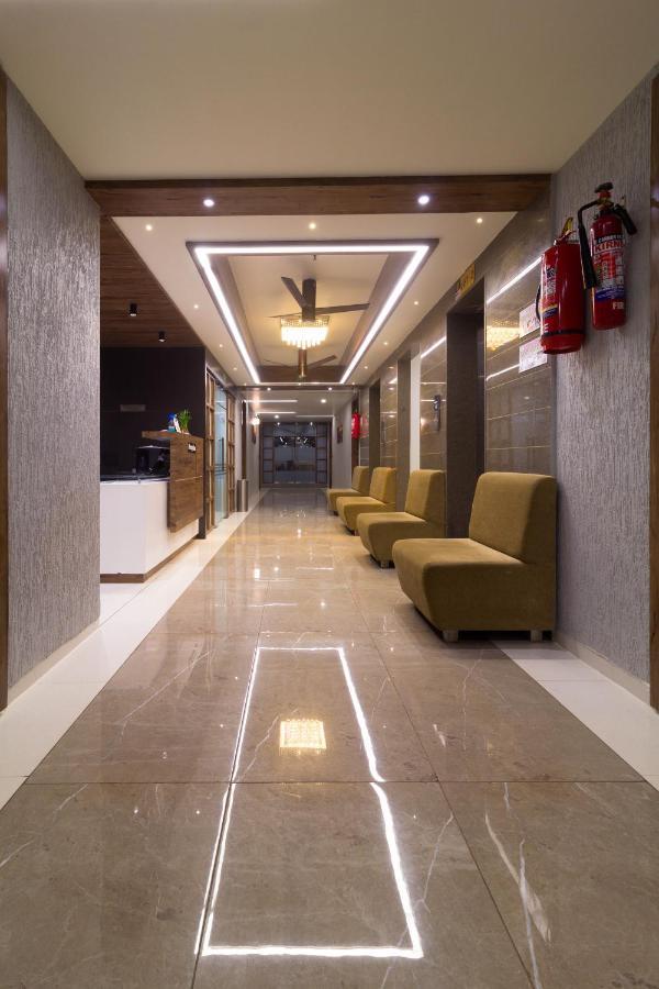 Hotel Green City Gandhinagar Zewnętrze zdjęcie